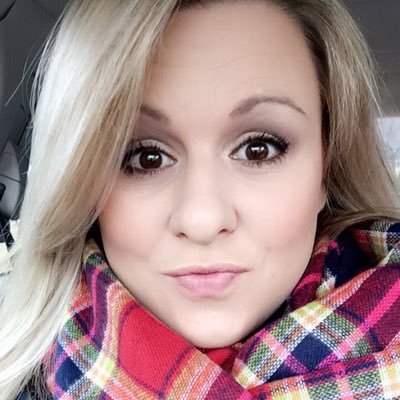 hennajager's profile picture. Just a blonde little mess