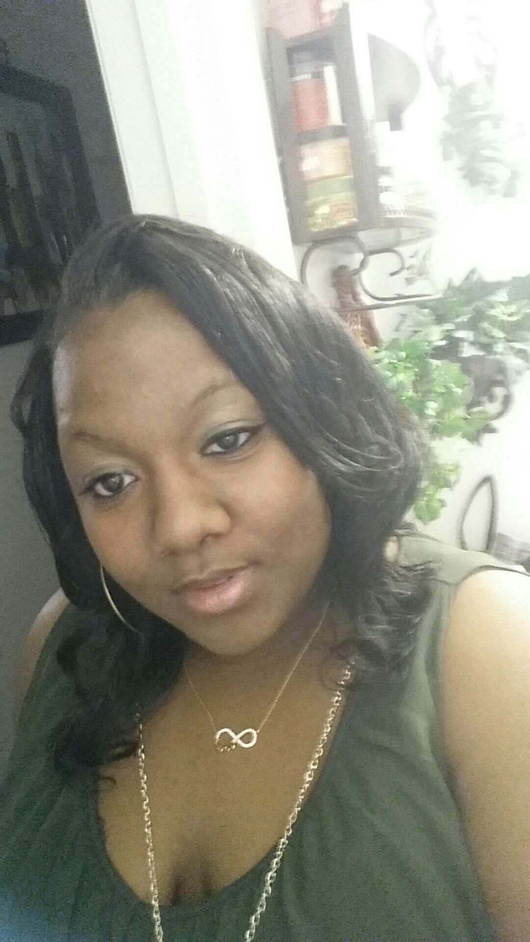 Medical Assistant 💉💊
Independent 
Gemini ♊
Mother of 1👦(Jayden)