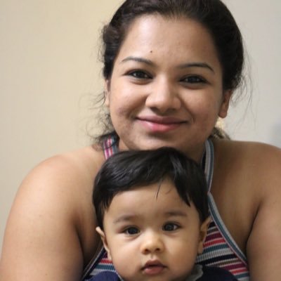 a mom. a traveller. a blogger. a coffee junkie. a foodie.