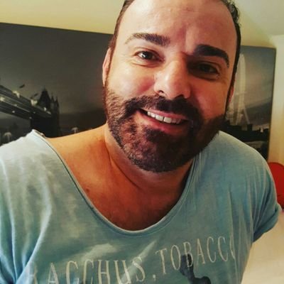 aleguiot's profile picture. I would like to keep in touch with friends  ,all over the world .Vorrei tenermi in contatto con piu' persone possibili.