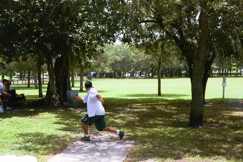 WillyCastaneda's profile picture. Play Disc Golf and alot of Texas Holdem!!