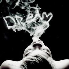 looking to connect with other weed lovers! Please follow me and retweet me!!!