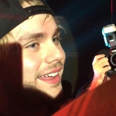 plumbabie's profile picture. apple juice is my favorite thing in the world