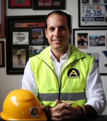 Damos Asesorias en Prevencion de Riesgos Laborales, Seguridad Ocupacional e Industrial y Seguridad en Construccion. Montamos Protecciones Colectivas en Obras.