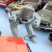 Pop culture-related scale models, diecast reviews, and hobby news focusing on 1/24 scale.

He/Him