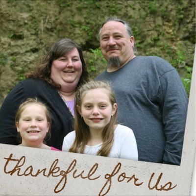 Stephfett82's profile picture. CEO at the Fettkether Palace, Wife, mom and avid reader.