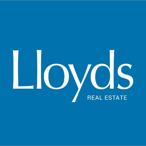 The Lloyds #personaltouch makes us the Boutique Real Estate leaders in #Ballito.          032 946 3419