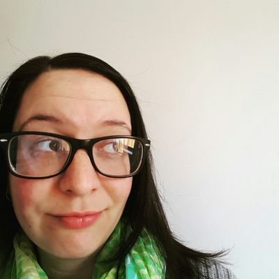 Hi there! I'm an Education and IT professional specialising in eLearning. I have a nerdy passion for what I do, and am always keen to meet new people!