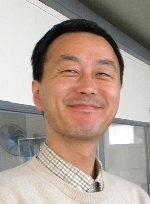 pole08's profile picture. 1963년생. 경남도민일보 갱상도 문화학교 추진단장. 고루 누리고 두루 누리자. 평등. 자유. 연대. 생태주의. 반핵. 사랑. 이웃. 여행.글쓰기. 유머. 인정하기.