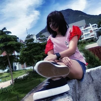 noniekfang's profile picture. 