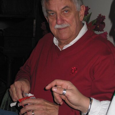 Profile Picture of George Halas (@Papabear13) on Twitter