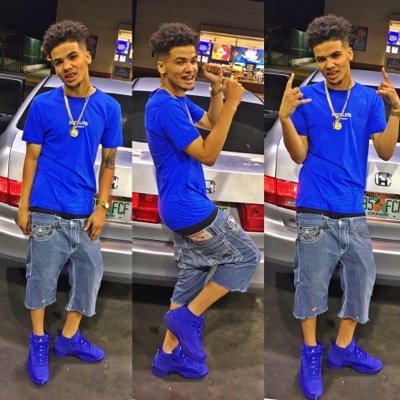That money running 🏃🏽so I'm on a paper chase.$ cut my homies short now my money long 💰 R.I.P. Zoe R.I.P. Rico #GUNNAGANG #SMOKENATION