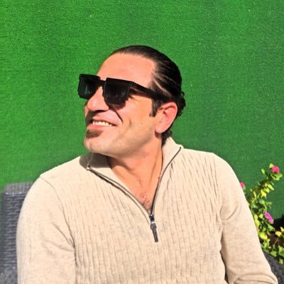 tariktarik24's profile picture. 