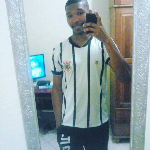 santius_smith25's profile picture. el optimismo es la fe en acción.Nada puede dar lugar a un optimismo sin efecto.