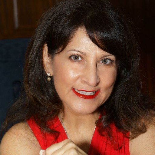 Best Selling Author, Calm is the New Happy! Rapid Results Business Coach who loves dancing, food, meditation, and Kangen water!