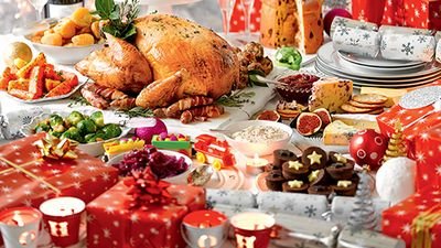 We believe that no one should be alone on Christmas Day. As a result of this, we organised free Christmas dinner on Xmas day at local halls around Nottingham,