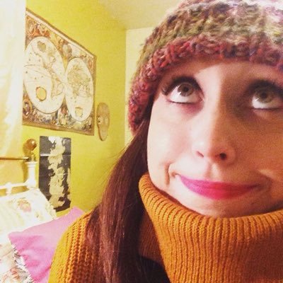 TootsieBagels's profile picture. Punk-ass book jockey 📚✨ She/Her, Sí/í 💖💙