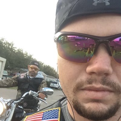 Profile Picture of Johnathan Schmidt (@1990Buddy) on Twitter