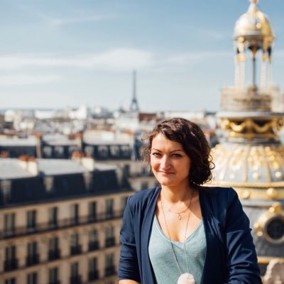 Elodie Pecquerie - Fondatrice de lafabriqueamariage.fr Blogueuse et wedding planner. De l'organisation, de la création et de l'inspiration #weddingplannerparis