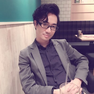 WEB Designer, Web Programmer, CEO - Tomonori Watanabe - WEBブランディングスタジオ「スパイラルエッジ」のWEBデザイナー・プログラマー。こんな感じの人間ですが、一応、代表やってます！