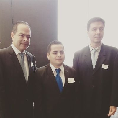 Director general del sistema CONALEP en Puebla. Comprometido con la educación de la juventud poblana.