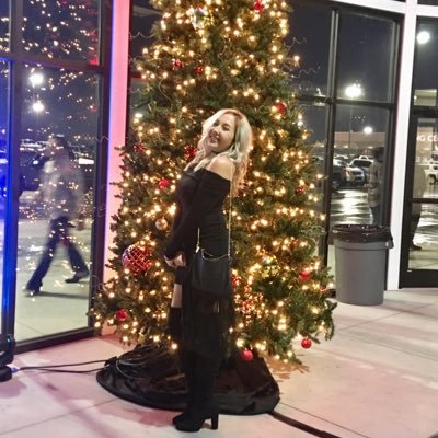 laceydub's profile picture. sometimes im tea, sometimes im whiskey