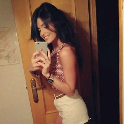 20. Estudiante de magisterio. Instagram: @lauraa_carrion
