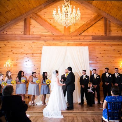 houweddinghour's profile picture. The official home of Houston Wedding Hour! Every Wednesday from 3:30-4:30pm use #houweddinghour to promote your business or services! Hosted by @silversycamore
