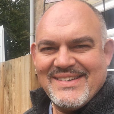 I'm Jose. Amigo Ovens Ltd is a family run business; we manufacture sell traditional handmade Portuguese Pizza Ovens & barbecues for domestic & commercial use