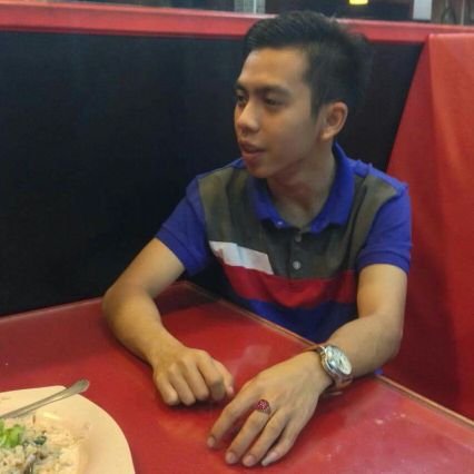 airil0112's profile picture. 