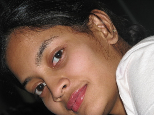 i believe, simplicity is the keynote of all true elegance which means...........
i am simple, straight, extrovert yet an introvert......