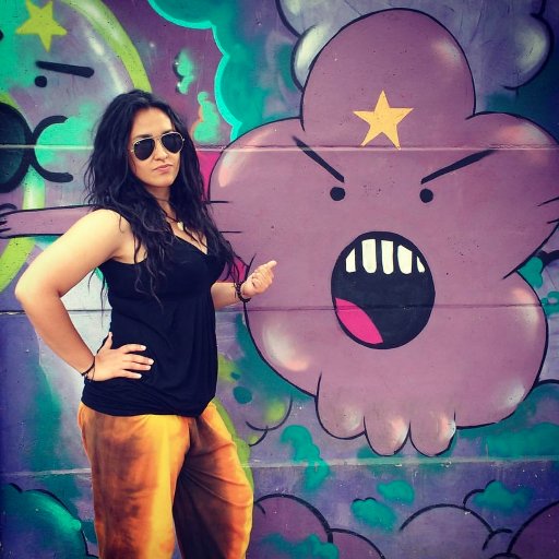 lisbreta's profile picture. Comunicadora, veo películas y series a lo #obsesivitys y a veces pinto letras de canciones. No soy nah material.