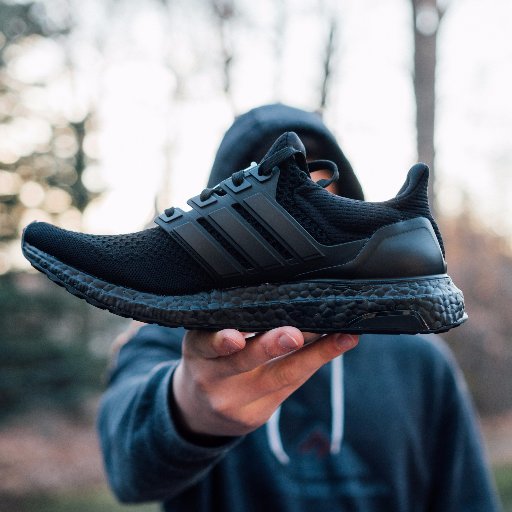 sneakercheats24's profile picture. 👟