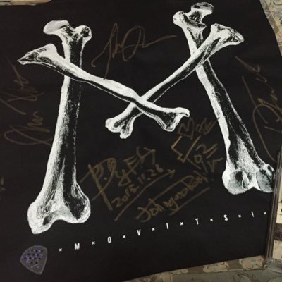 yuki_as's profile picture. お酒と音楽大好きです☻Emo/Screamo/Loud/mixture/Rapcore/Electro andmore...