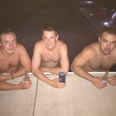 B_ellebrecht's profile picture. 828✈864 Lake Life☀ work hard play harder