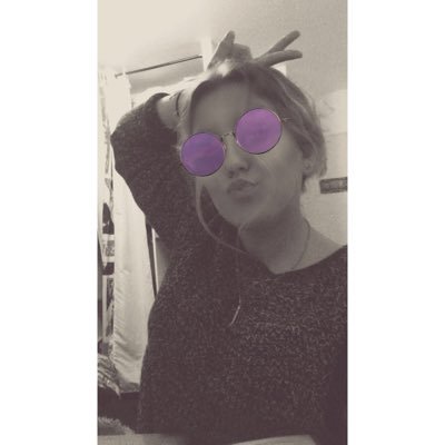 MaloryNewton's profile picture. snap: malory.26130