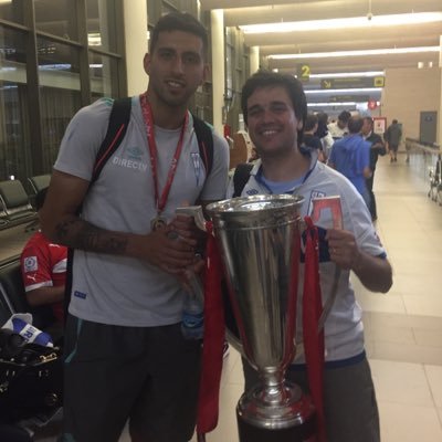 tomasbown's profile picture. Abogado. Cruzado en las buenas y en las malas.