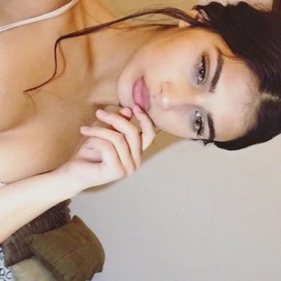 rpwithlana's profile picture. right back at my worst behavior | rp en dm.