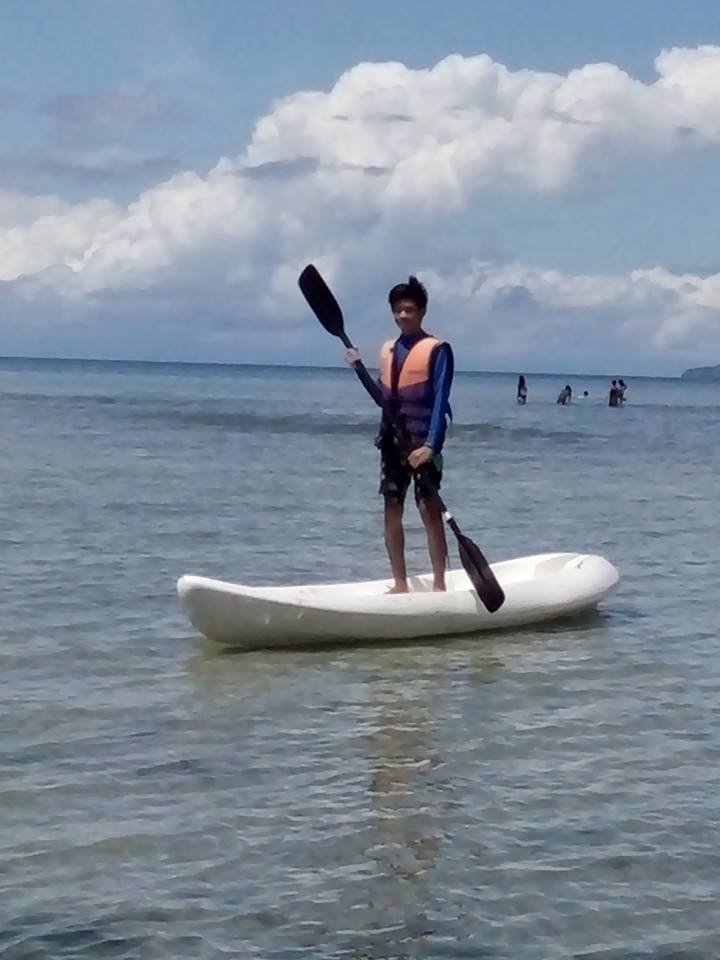 adrianabelarde1's profile picture. play games until morning