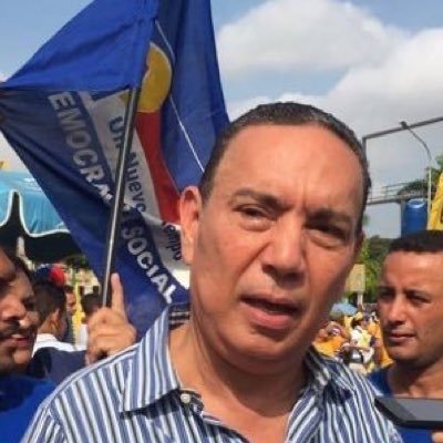 Directivo del partido Un Nuevo Tiempo. Zuliano de corazón y enamorado de mi ciudad San Francisco. @partidountzuIia