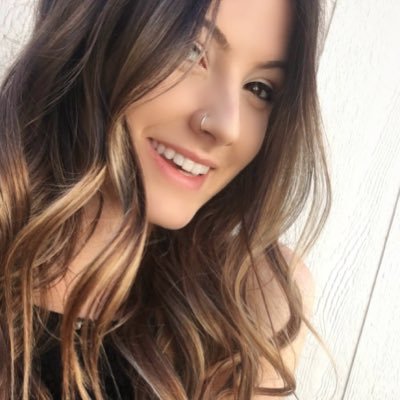 ChelseaaEvanss2's profile picture. let's do what we love and do a lot of it.
