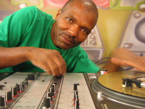 Dj - Audiovisual - ONG - streaming - Rádio - Televisão -