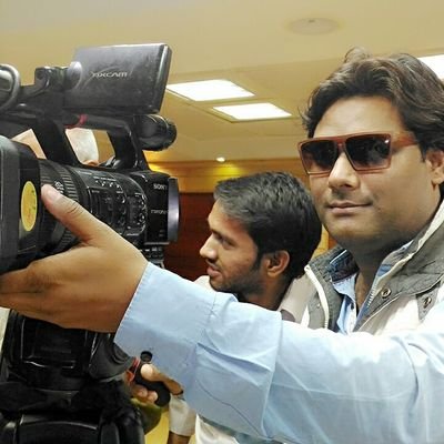 journalist in tv 100 news channel
