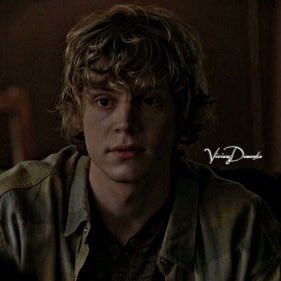 ViciousDemento's profile picture. Iᴛ ʜᴀᴜɴᴛs ᴛʜᴇsᴇ ʜᴀʟʟs﹐ ᴛʜᴇ ɢʜᴏsᴛ ᴏғ ʏᴏᴜ. Bᴇʟɪᴇᴠᴇ ᴍᴇ ᴡʜᴇɴ I sᴀʏ﹐ I·ᴠᴇ ʜᴀᴅ ʙᴇᴛᴛᴇʀ ᴅᴀʏs.