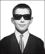 TheMartinLewis's profile picture. He is the RESIDENT of the United States!

(Note about photo:  Not actual size...  Nor actual age!)