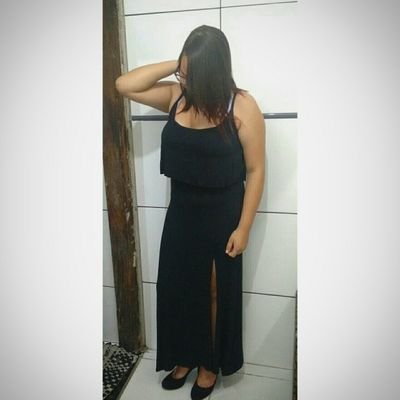 Me faço de durona . Na frente das pessoas sou uma pedra . Uma pedra forte que aguenta tudo . Que não