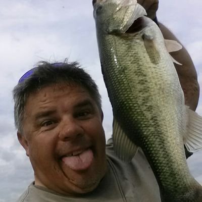 Nebraska dad that loves to fish and hunt. Love the Cornhuskers and the Steelers.