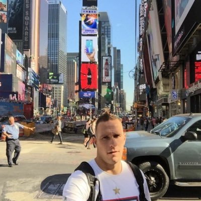 perlero's profile picture. El viaje aporta la felicidad, no el destino...