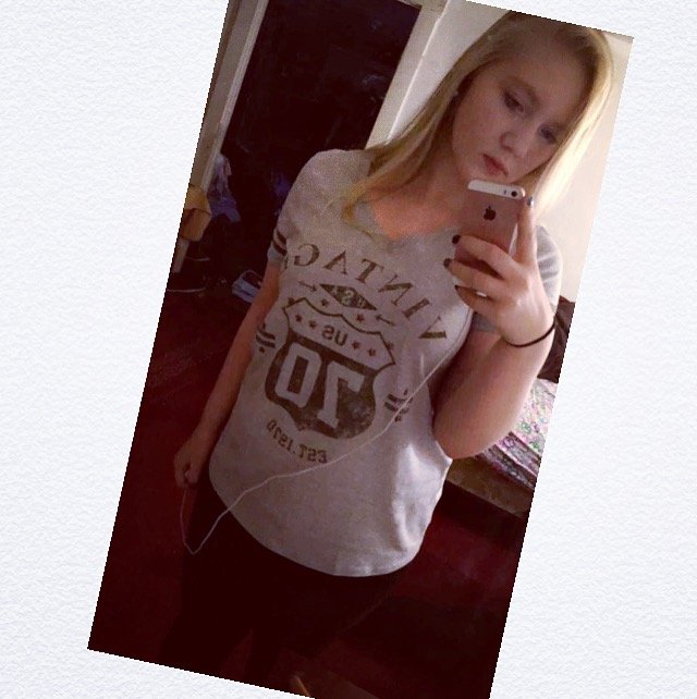 conn_caitlin's profile picture. heyyyyyy;) you follow me ill follow you!!!