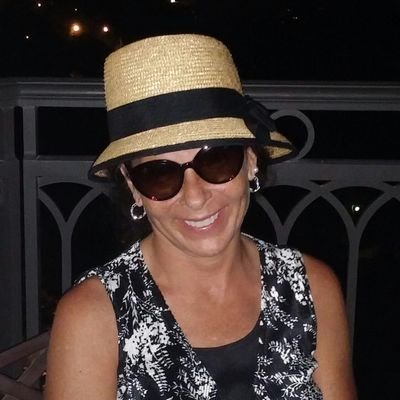 laideechow's profile picture. 